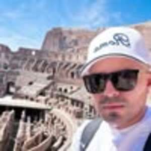 Meet your Posher, Erick